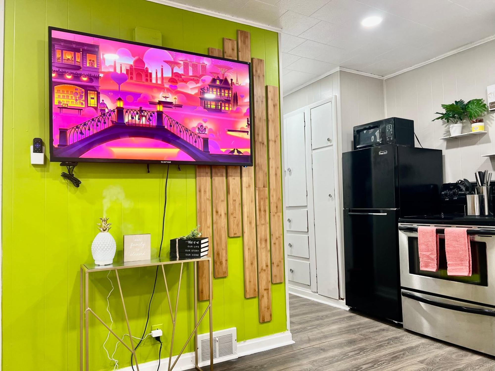 Cozy Buffalo Home-Sleeps 4 Lackawanna Dış mekan fotoğraf